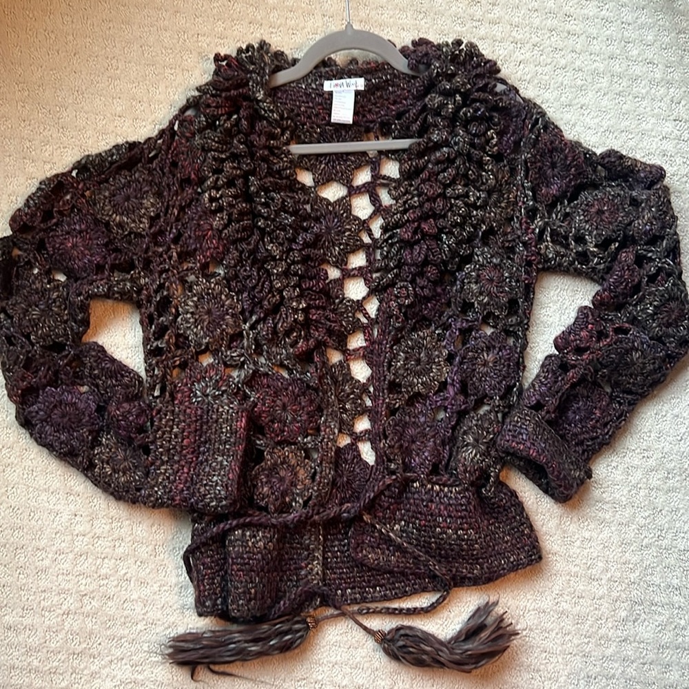 BOUTIQUE FIONA WOOF JEWEL TONE CROCHET SWEATER SIZE L